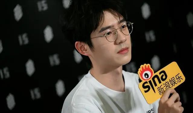 娱乐圈潜规则 内幕曝光 娱乐圈黑暗面_娱乐圈男星被潜图片