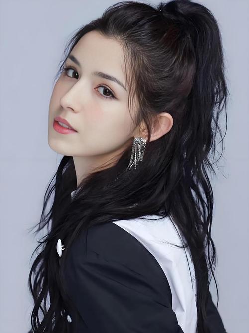 影视圈新疆美女_娱乐圈新疆女艺人_娱乐圈中的新疆美女