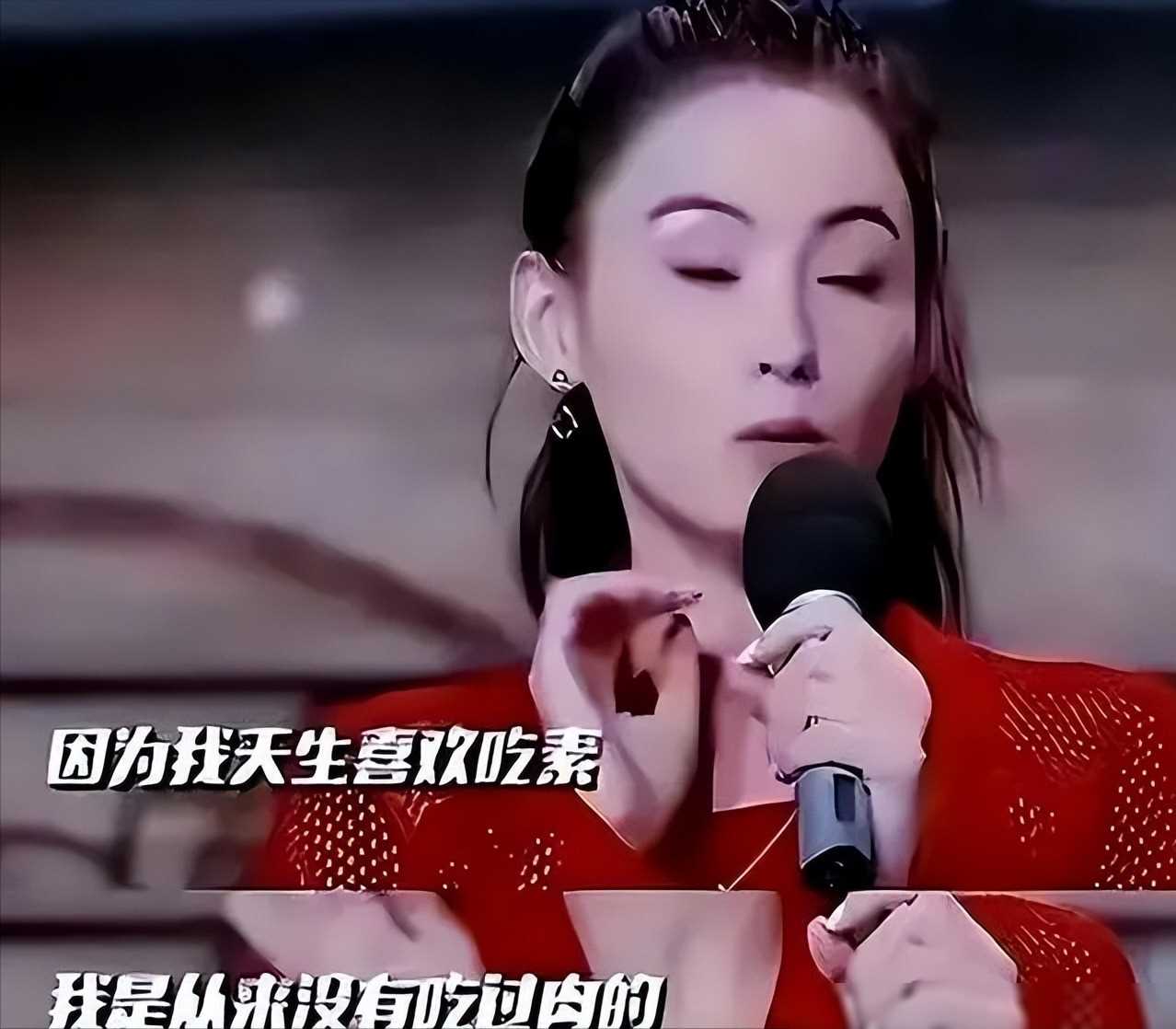 娱乐圈明星饮食背后故事_明星吃黑料理,_明星素食信仰真实性